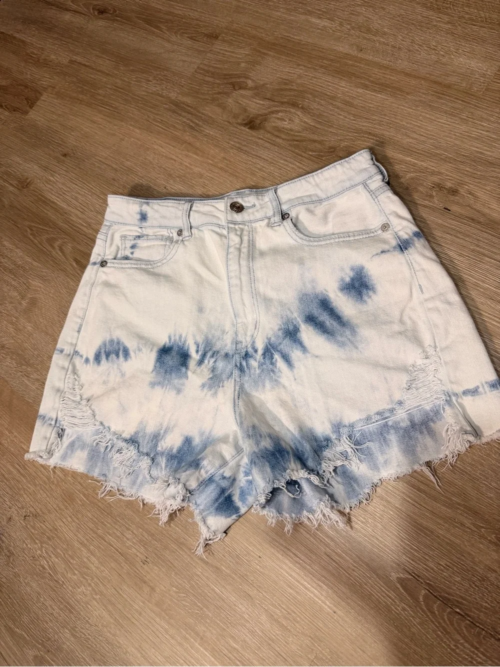 American Eagle Stretch Tie-Dye Denim Shorts Boho Size 6